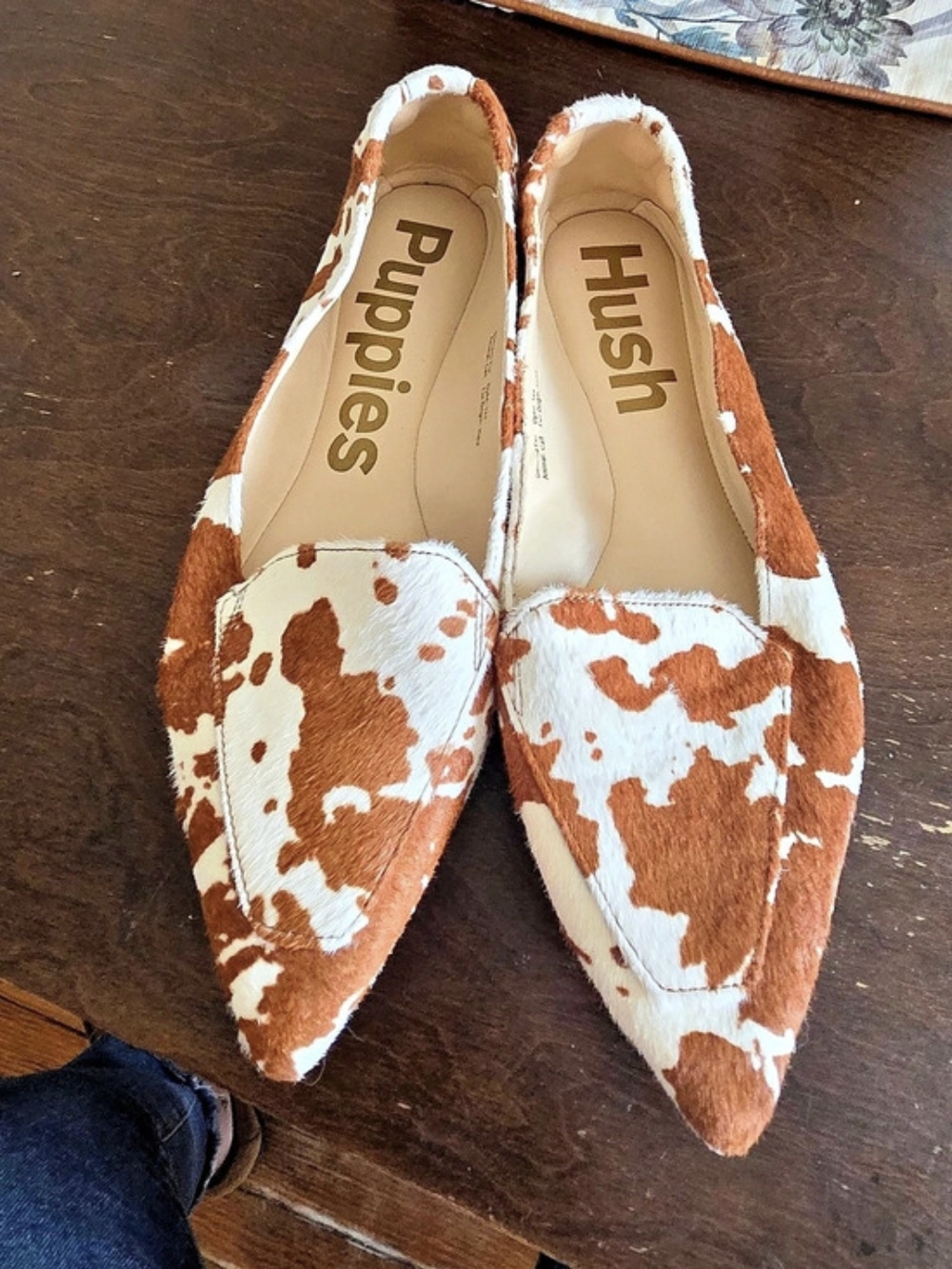 Hush Puppies Calf Hair Pointed Toe Flats Brown & White US 9.5
